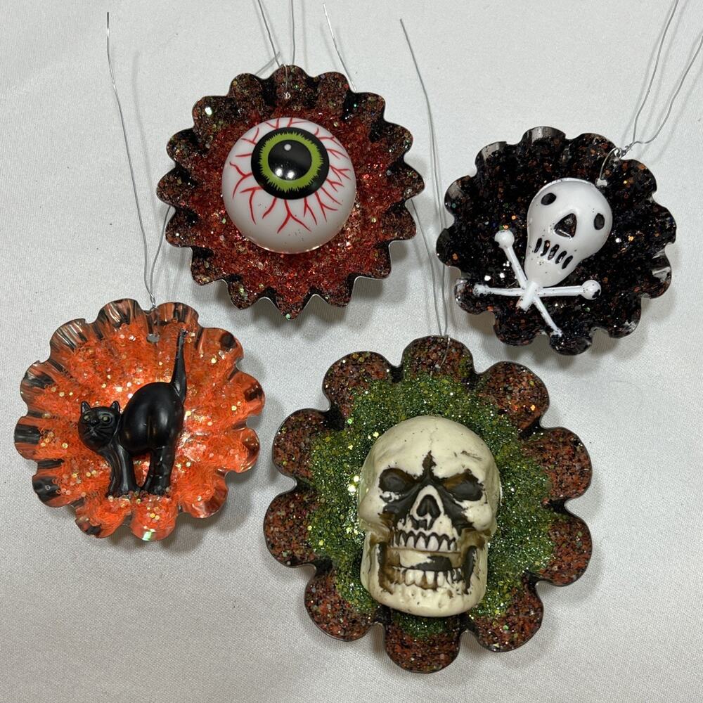 Vintage Tart Tin Dioramas Set of 4 Halloween Ornaments Eye Skull Bones Cat